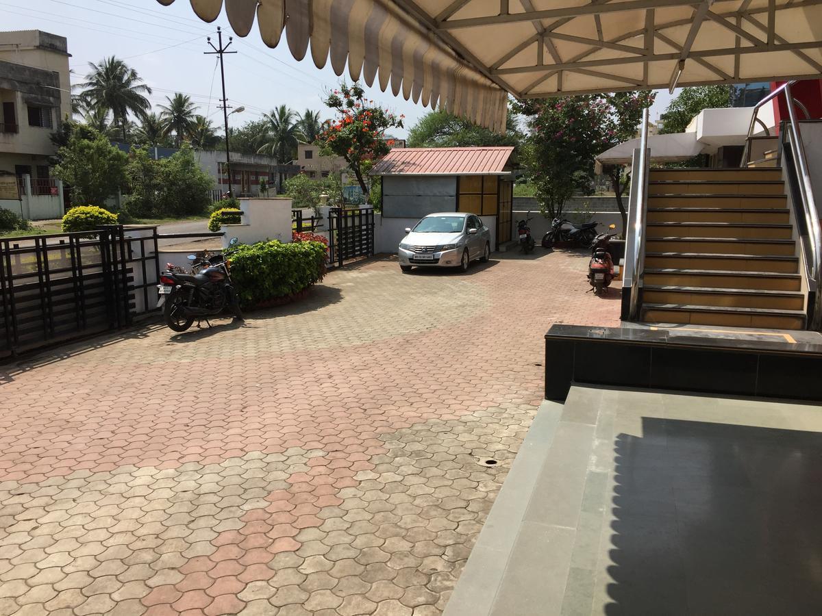 Sarang Lodging & Boarding Villa Satara Exterior foto