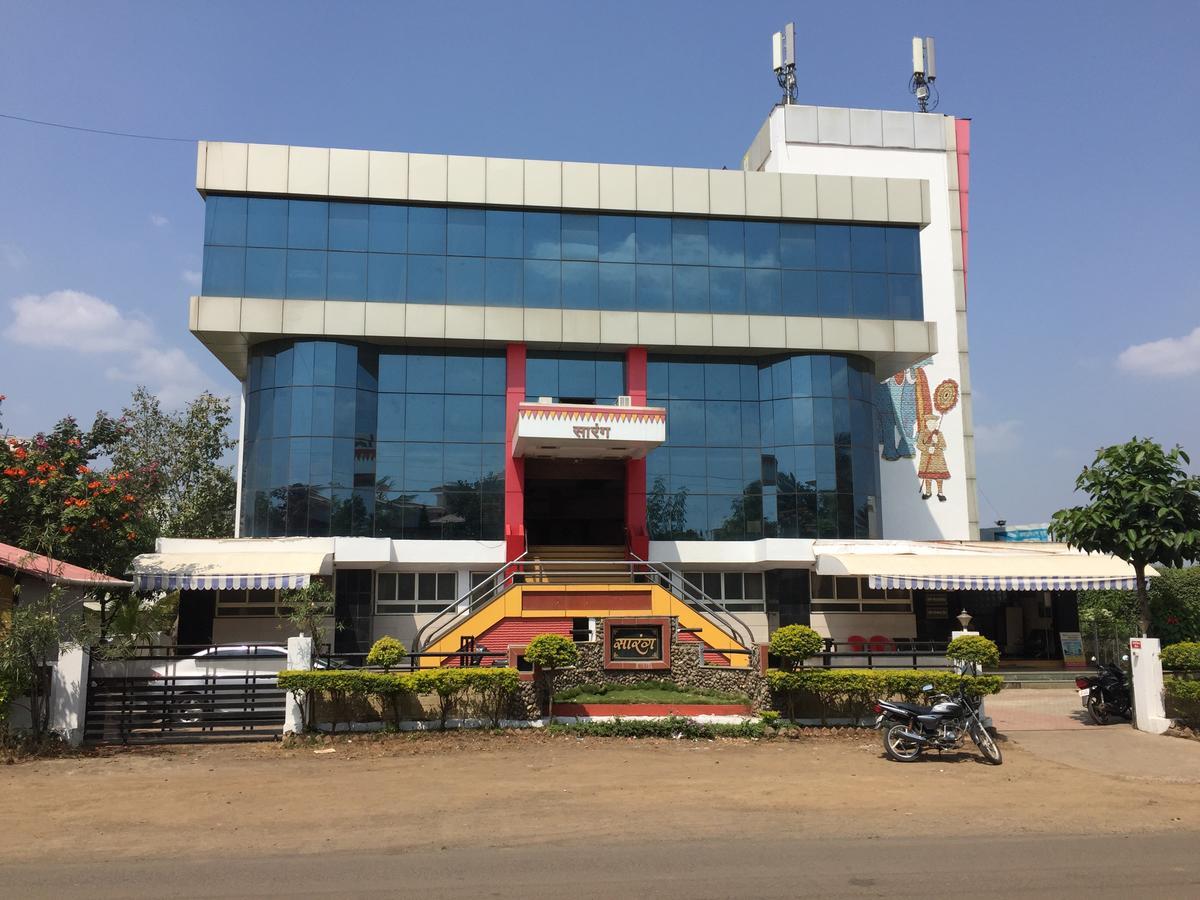 Sarang Lodging & Boarding Villa Satara Exterior foto